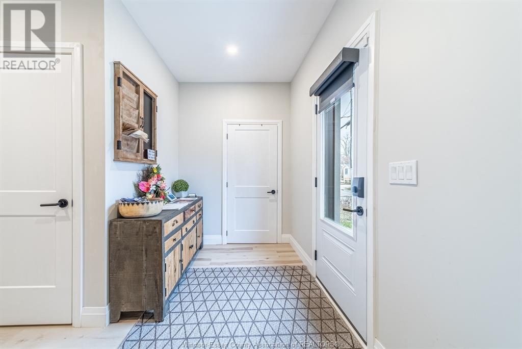 Photo 13 of 551 Heritage, Kingsville ON