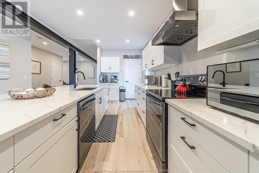 Photo 20 of 551 Heritage, Kingsville ON