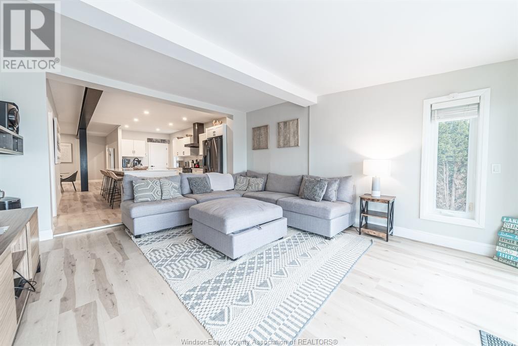 Photo 31 of 551 Heritage, Kingsville ON