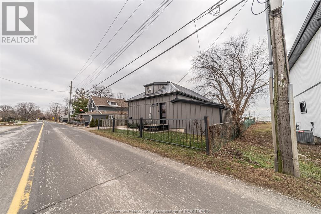 Photo 40 of 551 Heritage, Kingsville ON