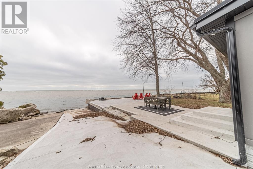 Photo 41 of 551 Heritage, Kingsville ON