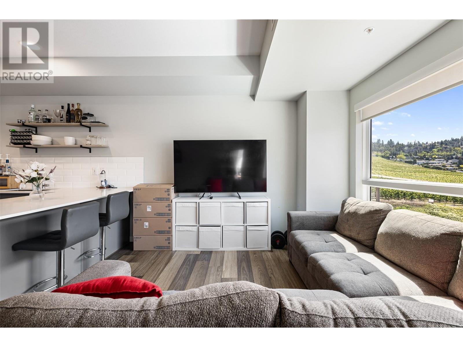 406 722 Valley Road, Kelowna