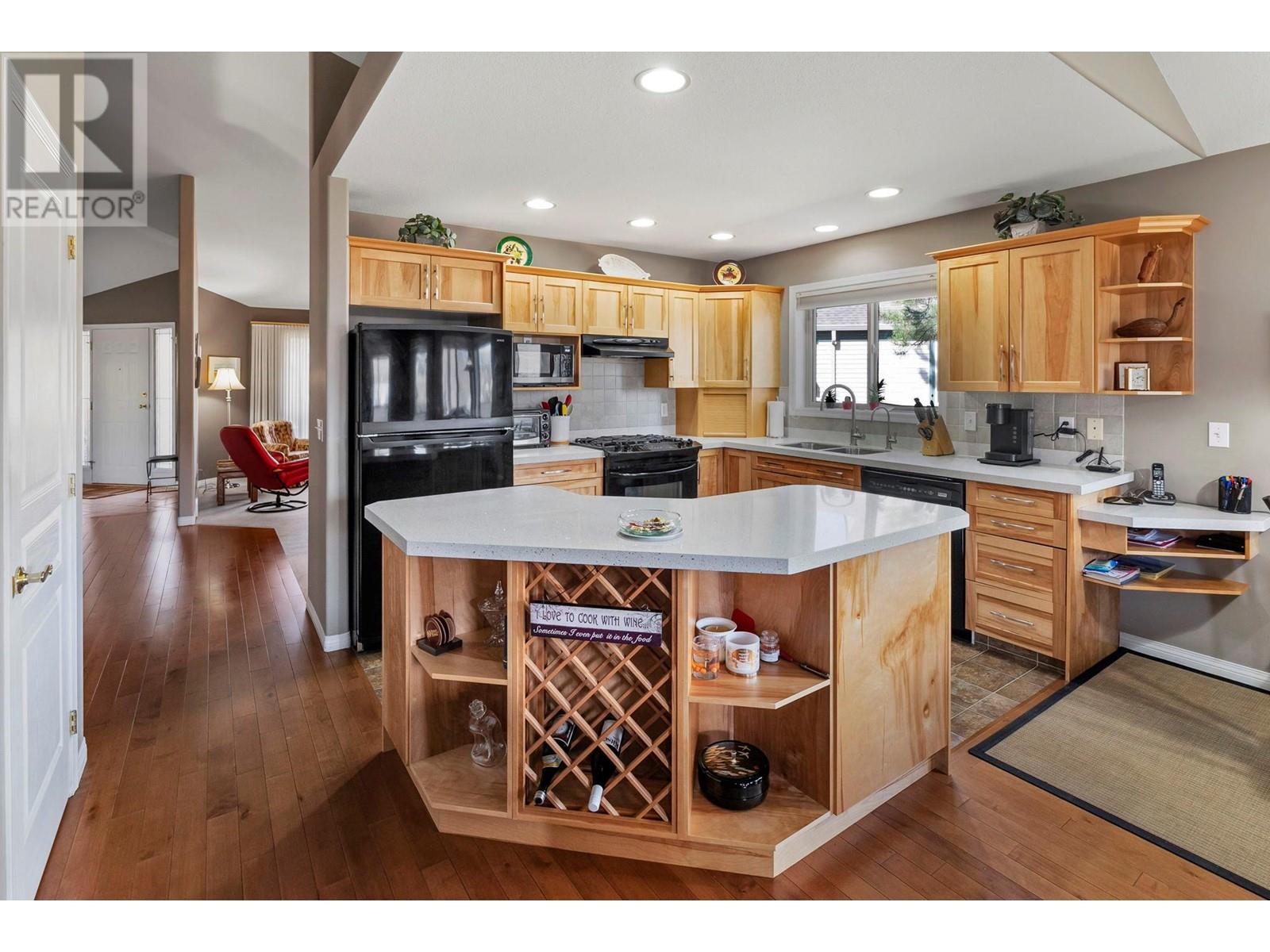355 550 Yates Road, Kelowna