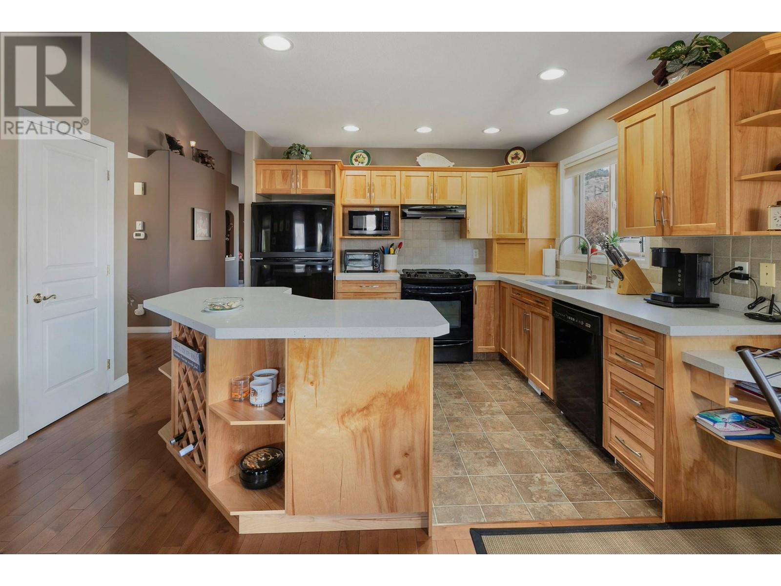355 550 Yates Road, Kelowna