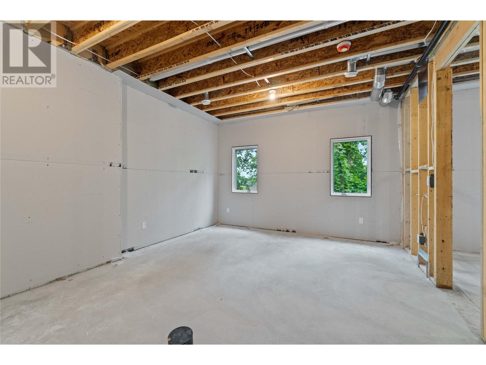 Photo 33 of 806 Cliff Avenue Unit 104, Enderby BC