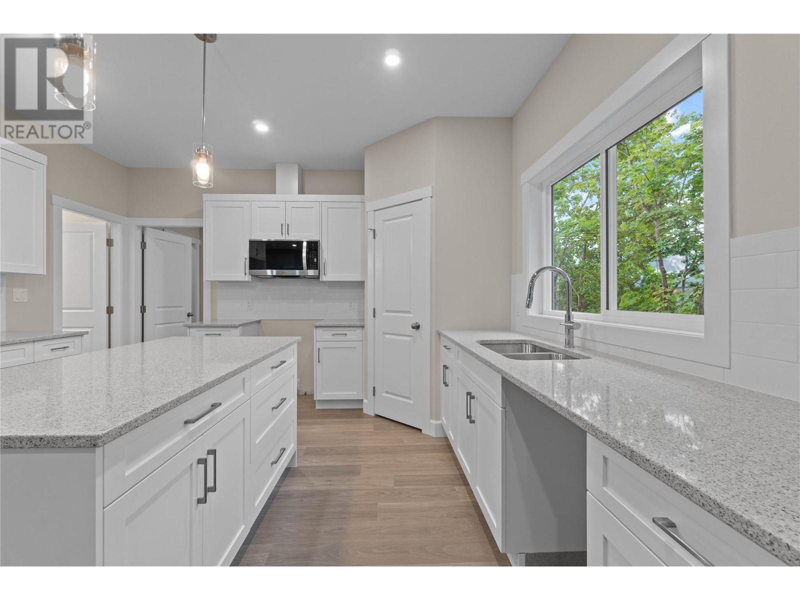 Photo 88 of 806 Cliff Avenue Unit 104, Enderby BC