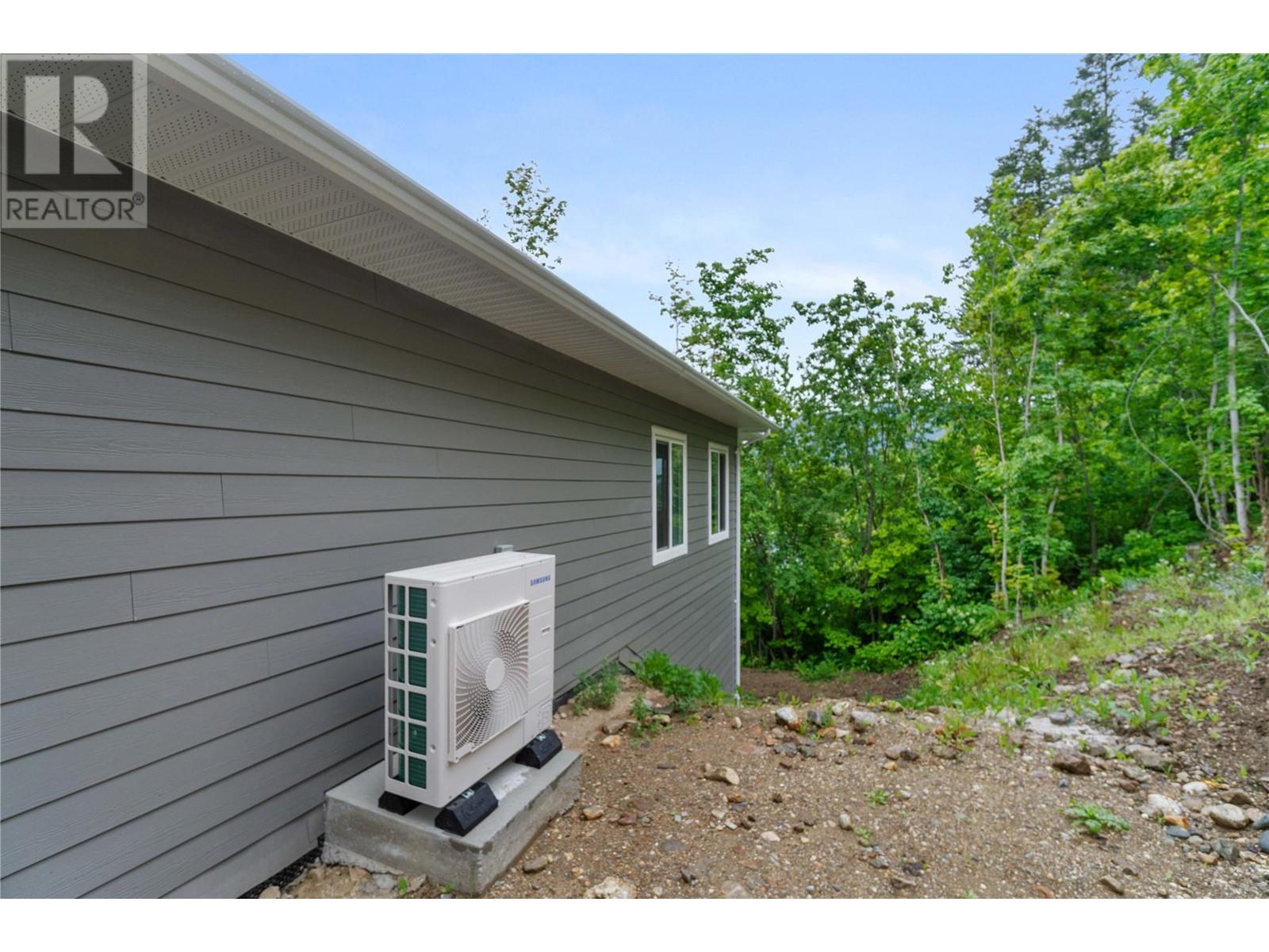 Photo 34 of 806 Cliff Avenue Unit 104, Enderby BC