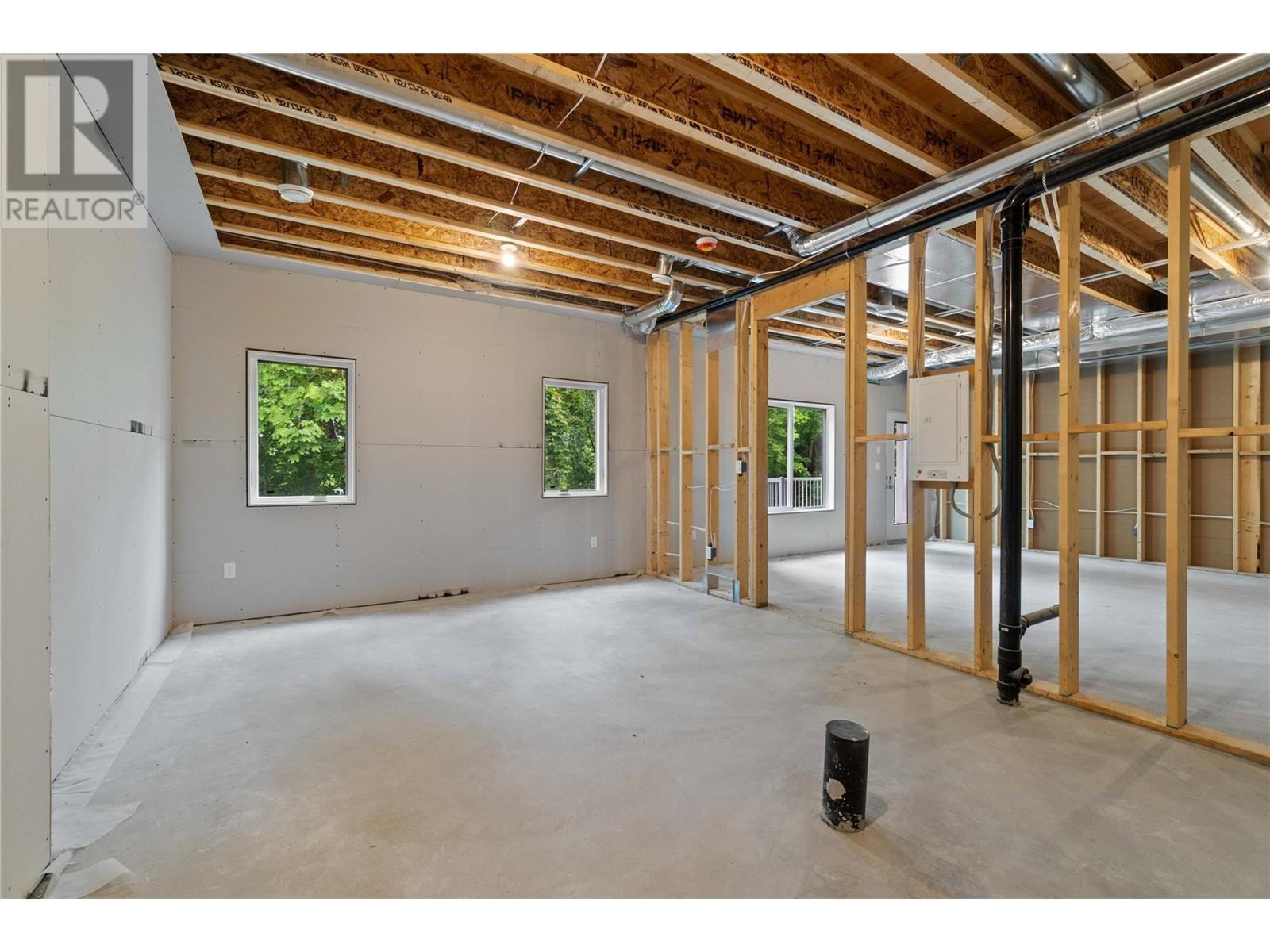 Photo 11 of 806 Cliff Avenue Unit 104, Enderby BC