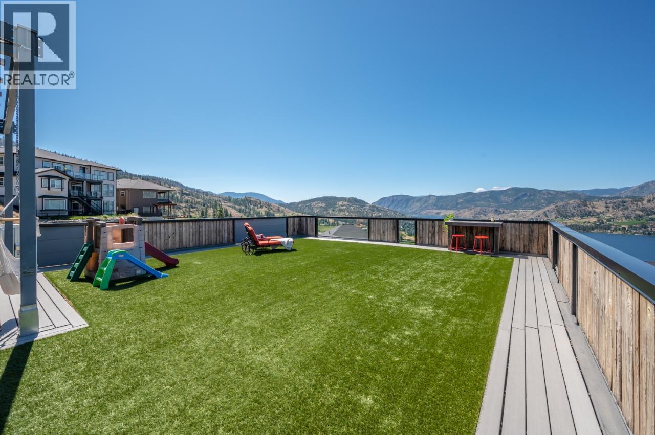 9 125 CABERNET Drive, Okanagan Falls