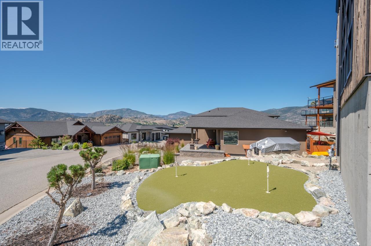 9 125 CABERNET Drive, Okanagan Falls
