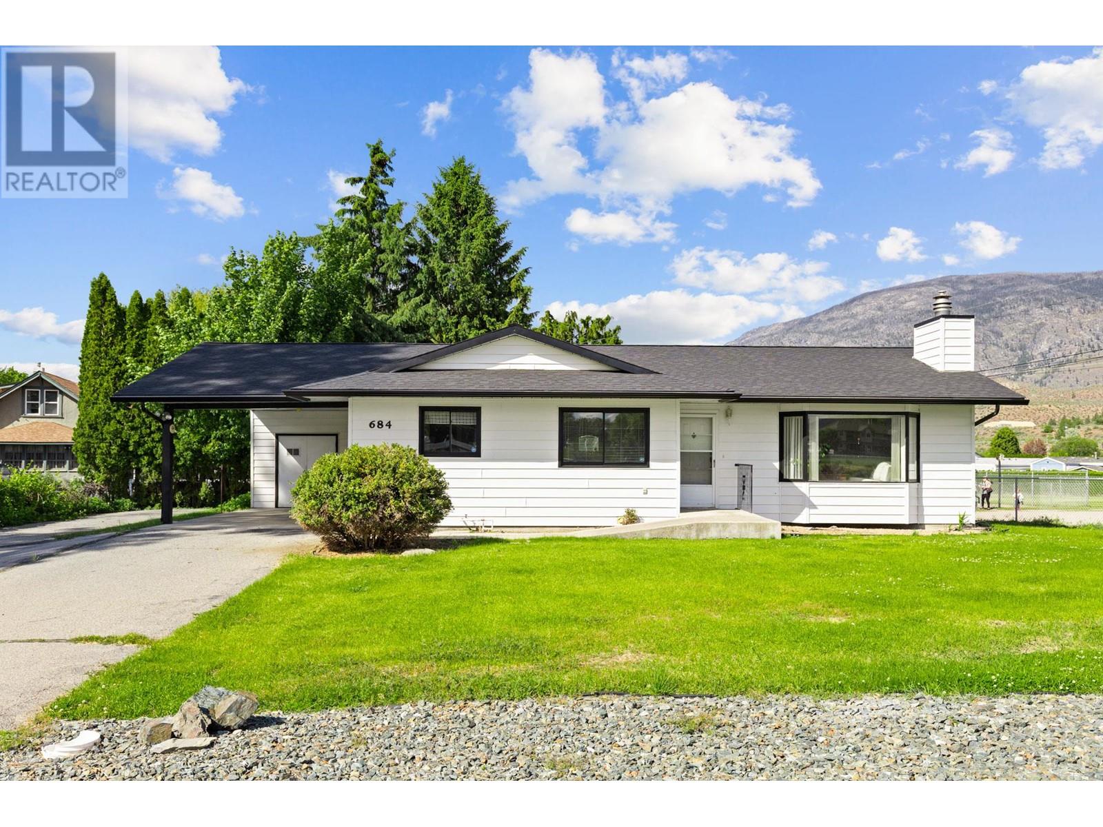 684 Merlot Avenue, Oliver