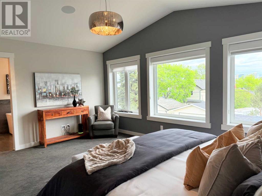 Single Family House for Sale in   Avenue NW Mount Pleasant Calgary 
