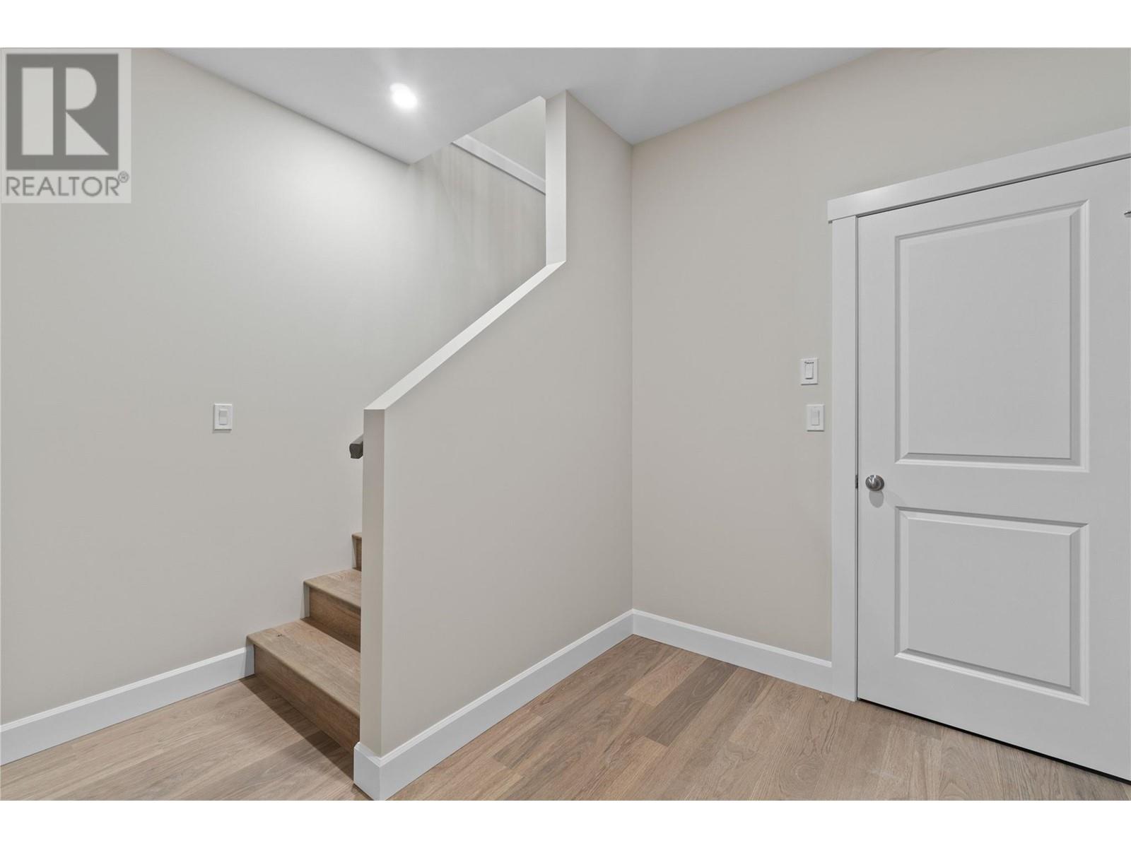 Photo 2 of 806 Cliff Avenue Unit 104, Enderby BC