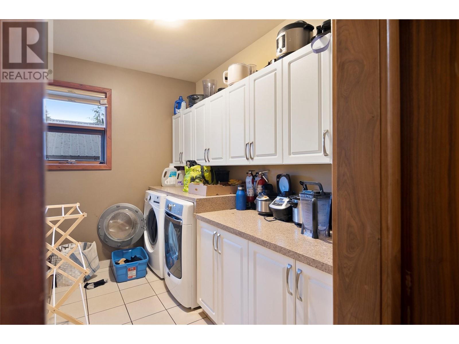 807 Oscar Street, Revelstoke