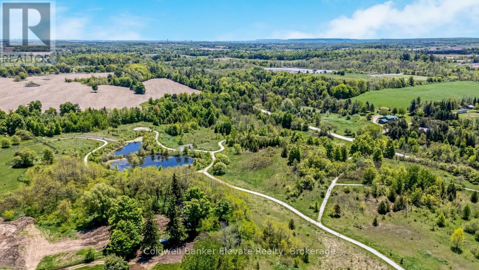 Photo 30 of 50 Autumn Circle, Halton Hills ON