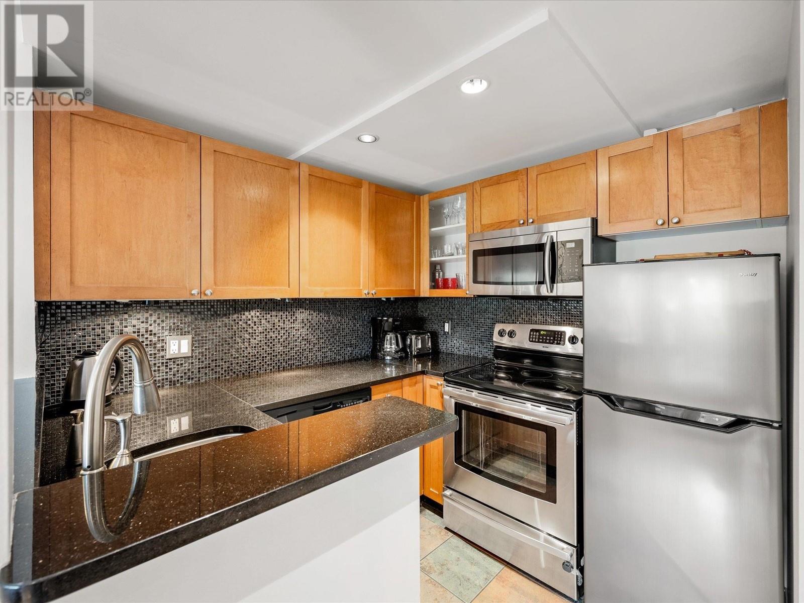 98 4388 NORTHLANDS BOULEVARD, Whistler