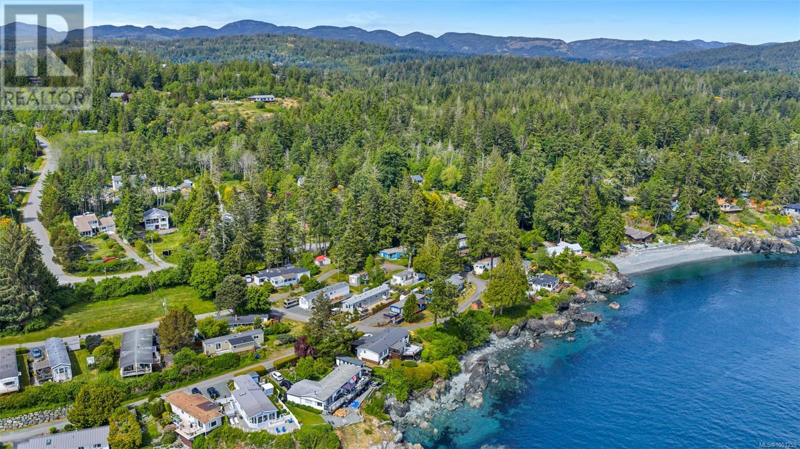 Photo 6 of 3 8177 West Coast Rd, Sooke BC