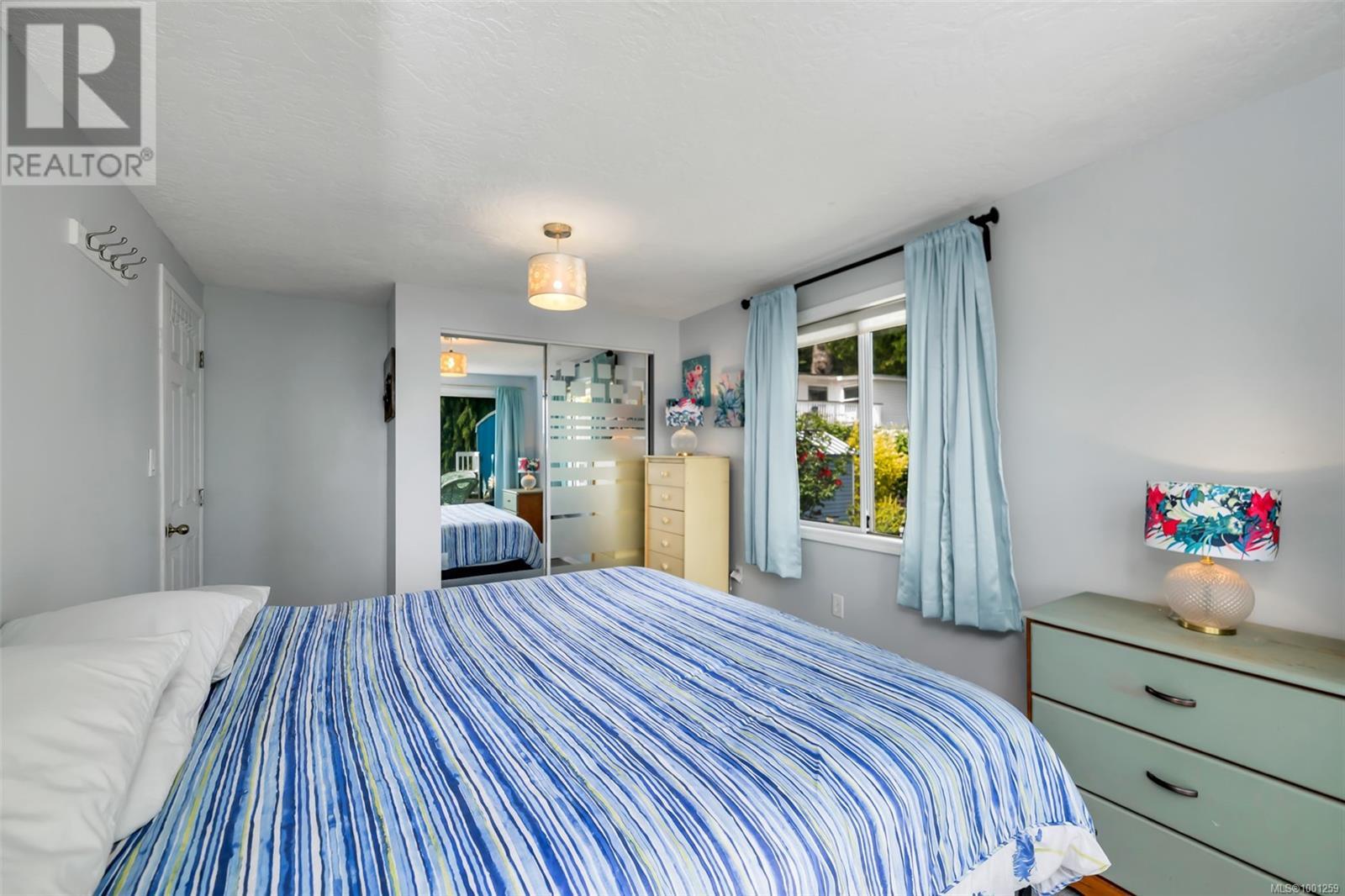 Photo 10 of 3 8177 West Coast Rd, Sooke BC