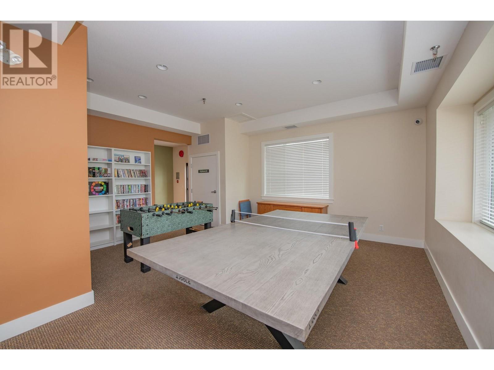 305 2532 Shoreline Drive, Lake Country