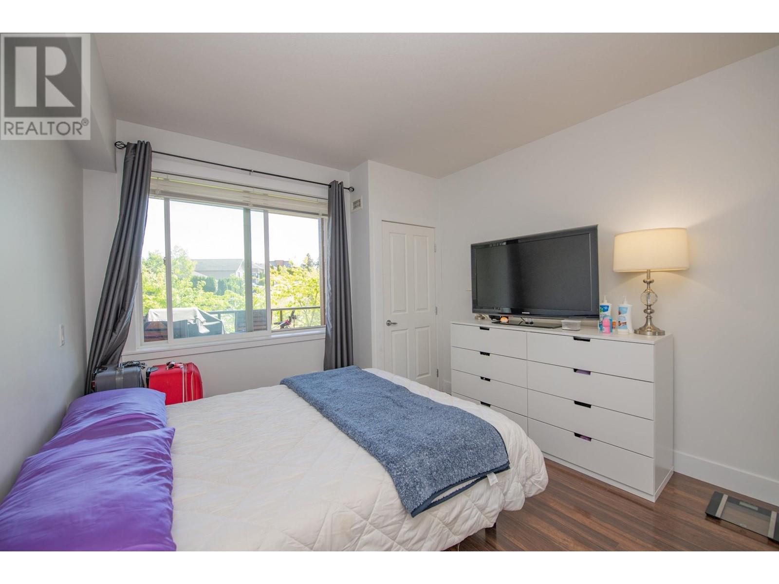 2532 Shoreline Drive Unit# 305, Lake Country