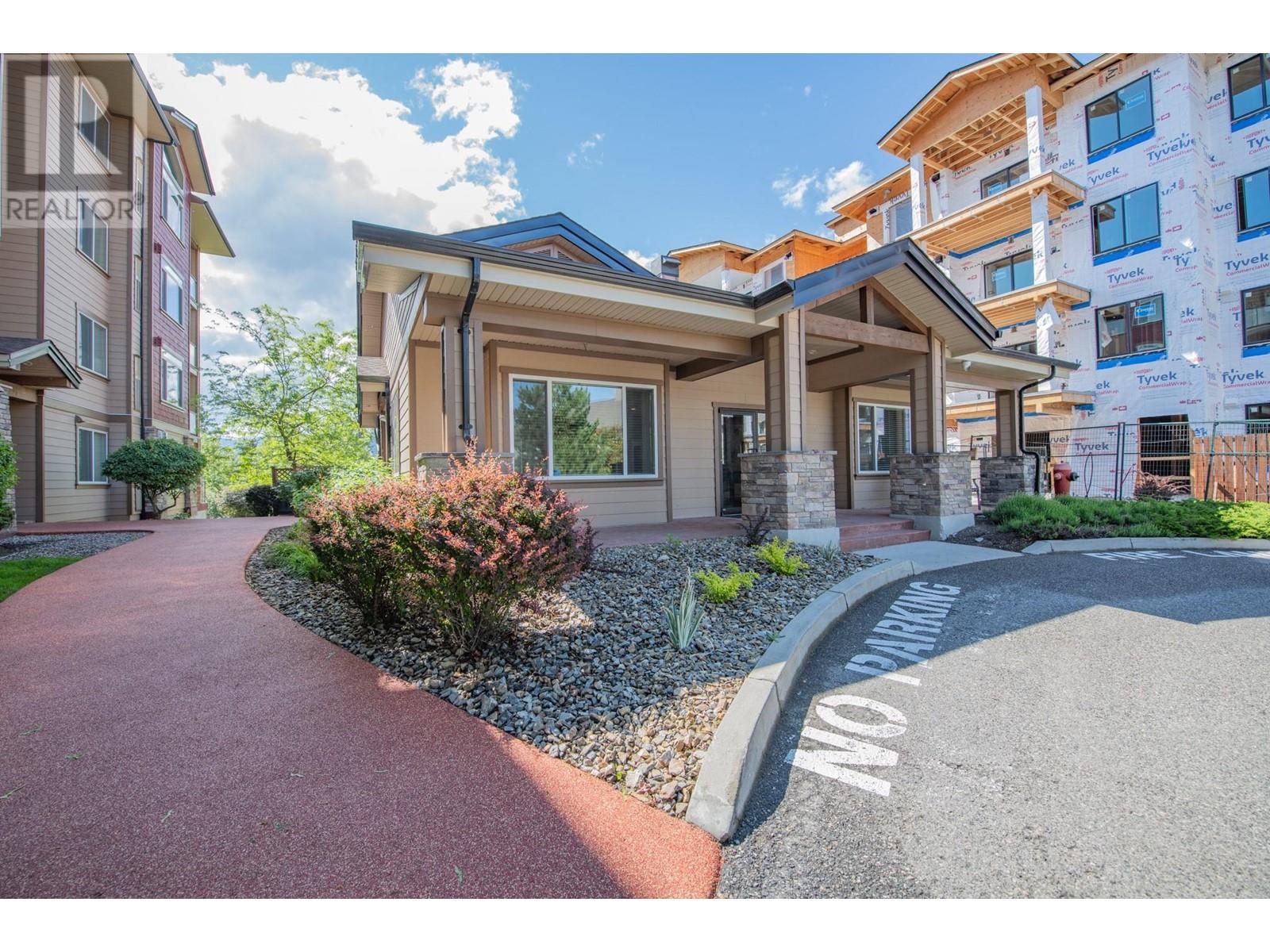 2532 Shoreline Drive Unit# 305, Lake Country