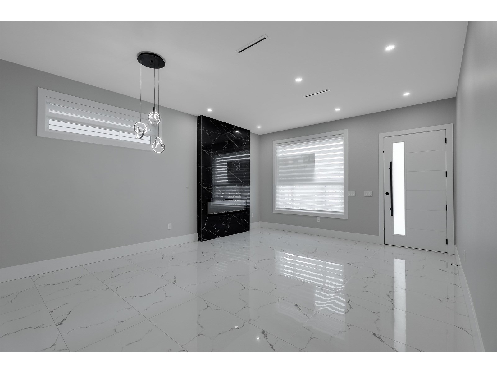 Photo 4 of 14750 62 A Avenue, Surrey BC