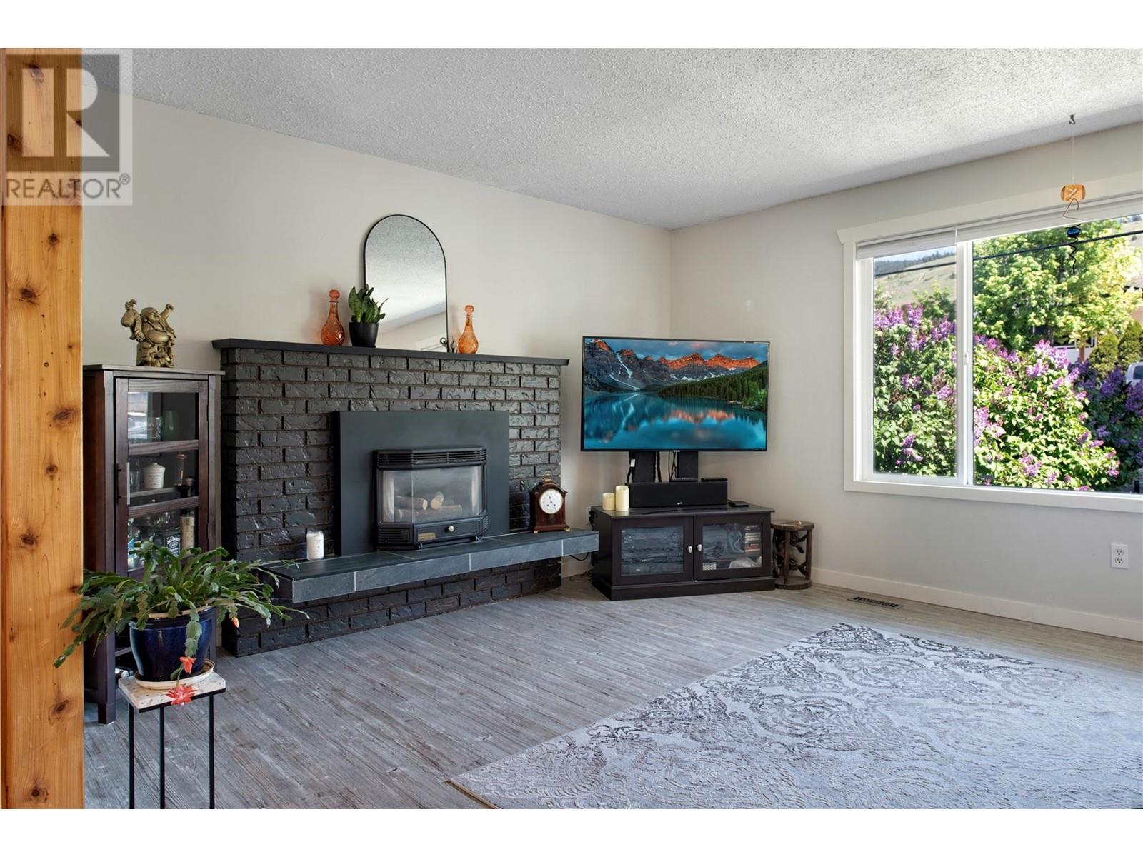  10592 Sherman Drive, Lake Country