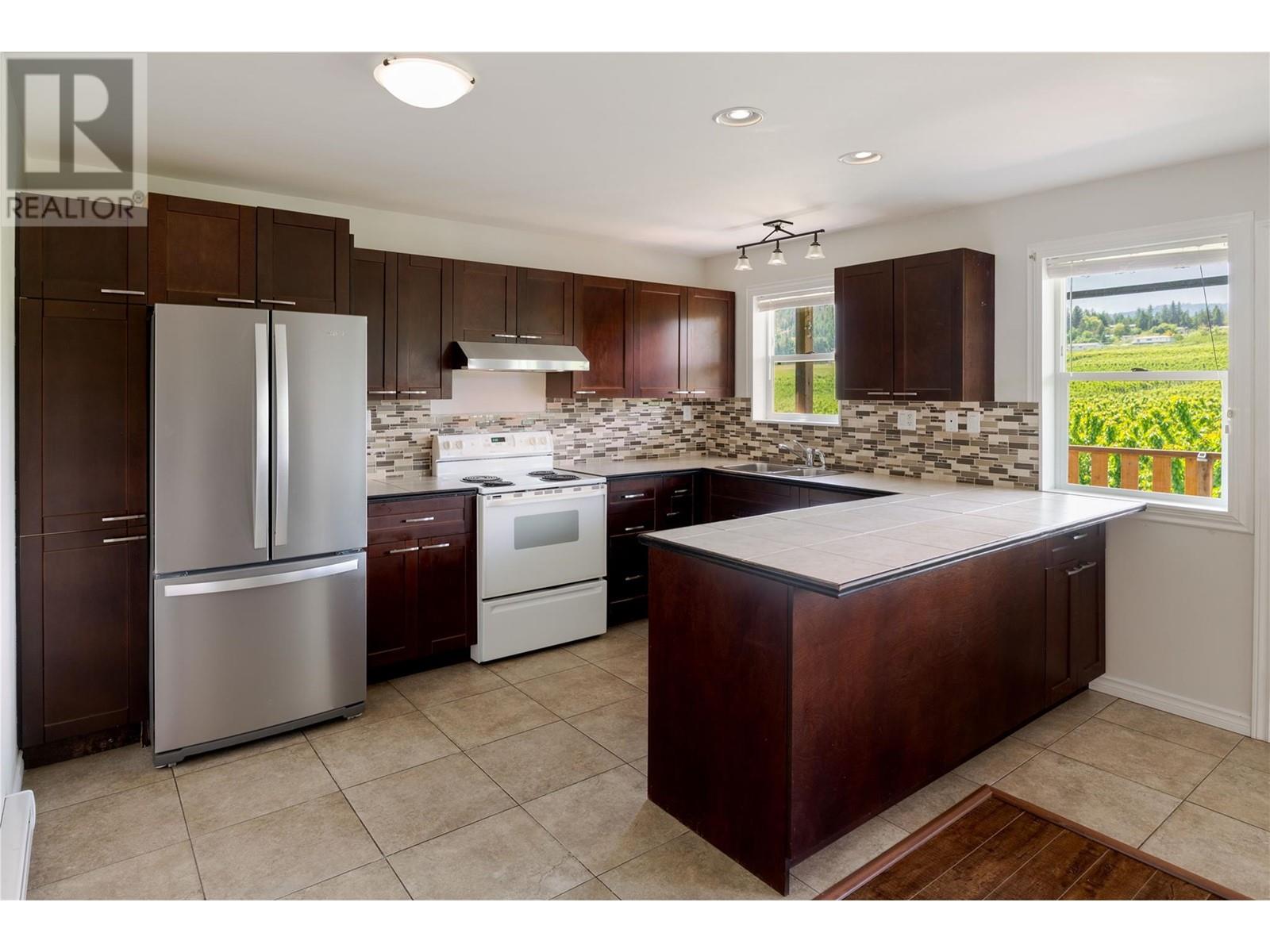  10484 Seaton Road, Lake Country