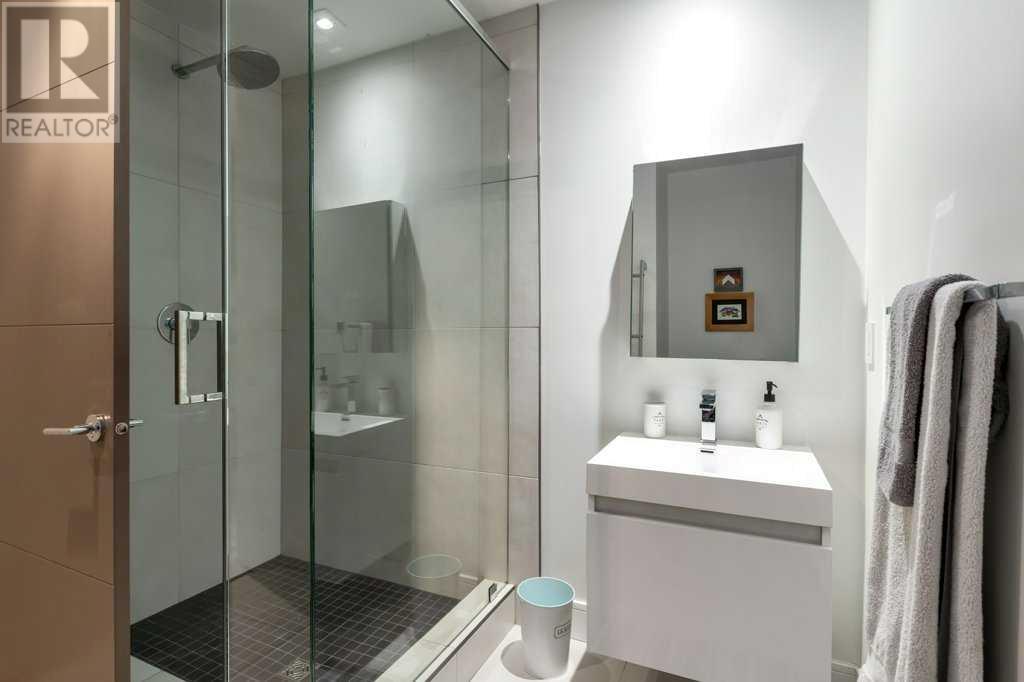 Single Family House for Sale in   Street SW Lower Mount Royal Calgary 