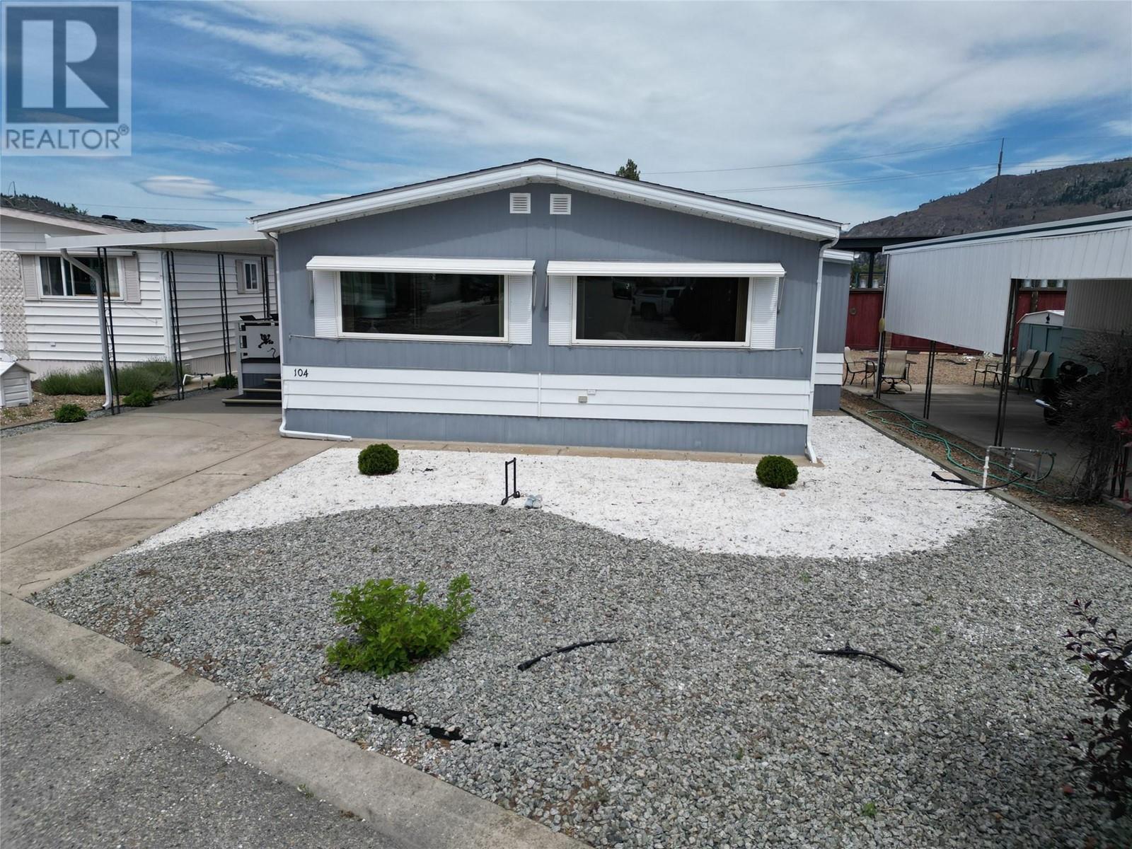 104 6601 Tucelnuit Drive, Oliver