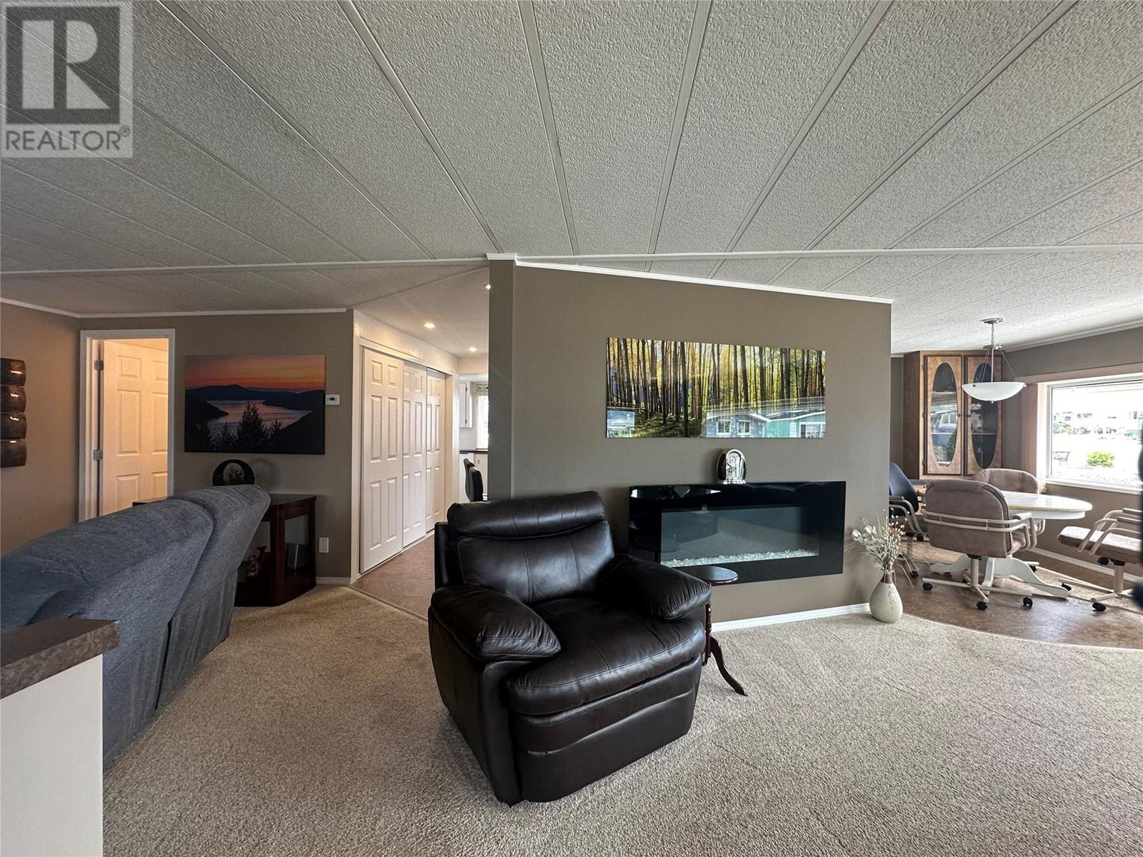 104 6601 Tucelnuit Drive, Oliver