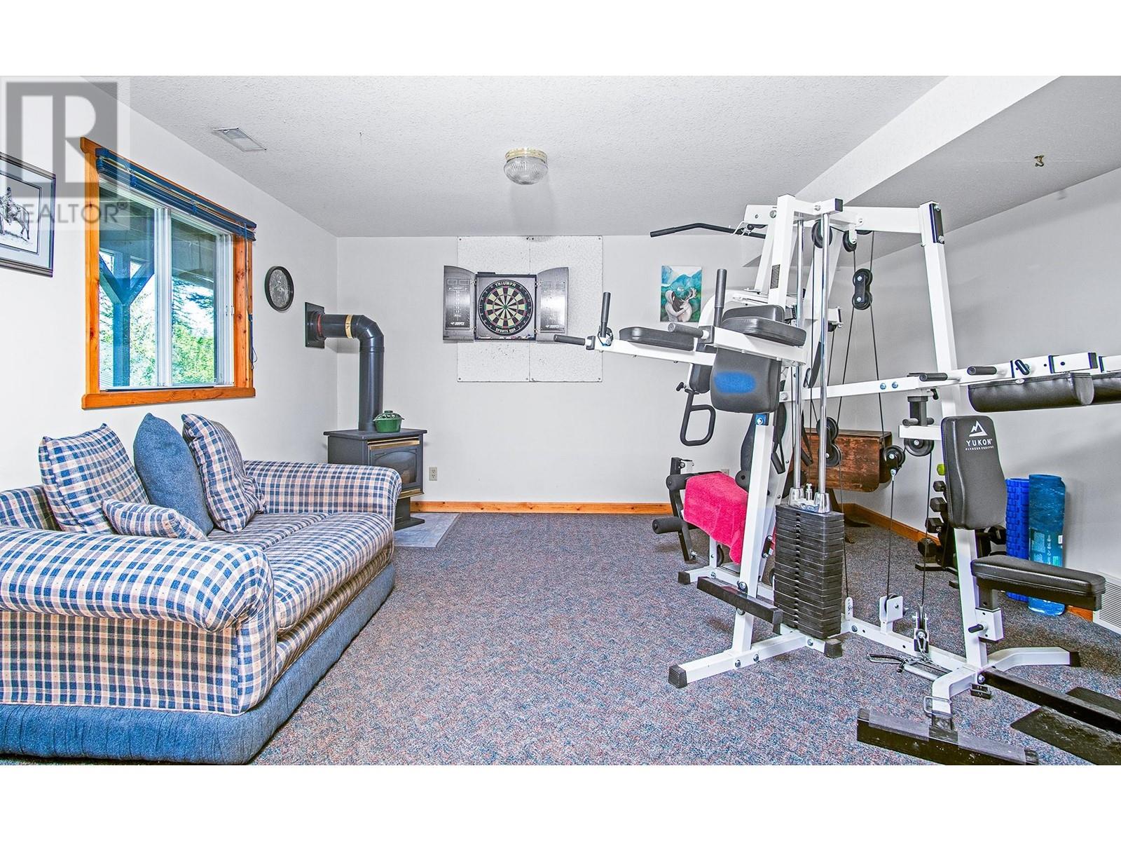 2033 Smith Road, Creston