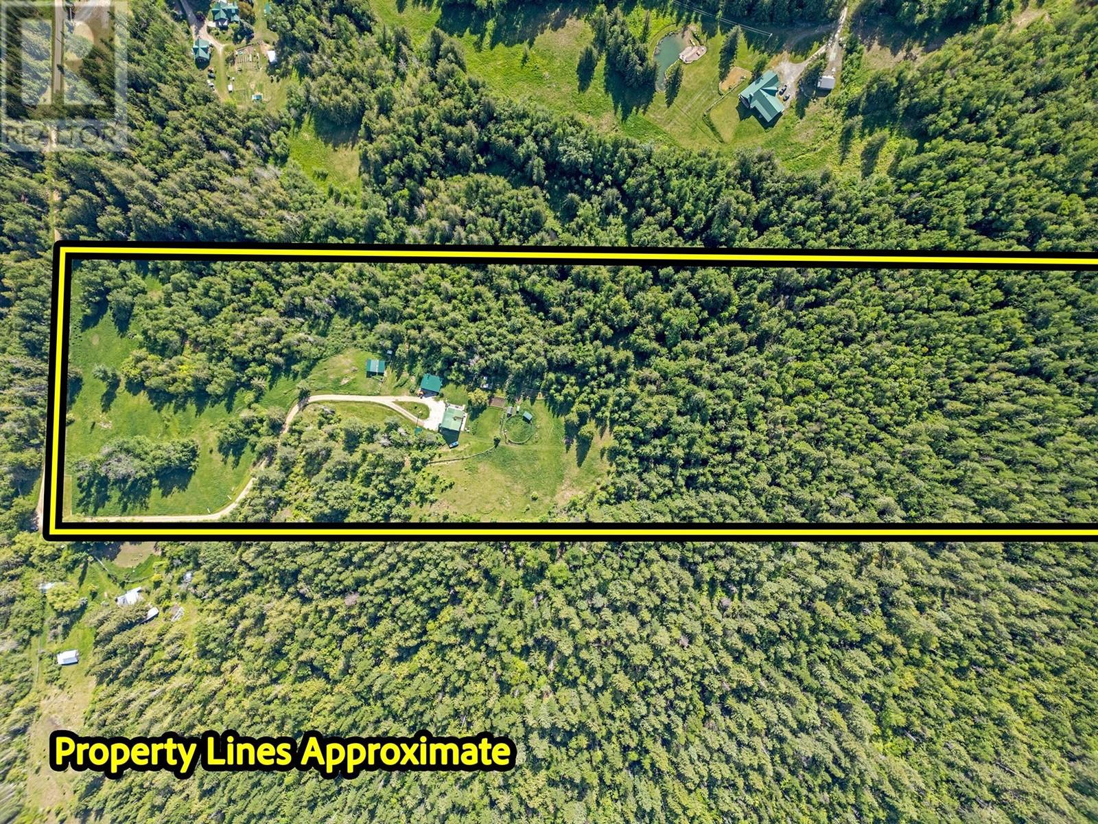 2033 Smith Road, Creston