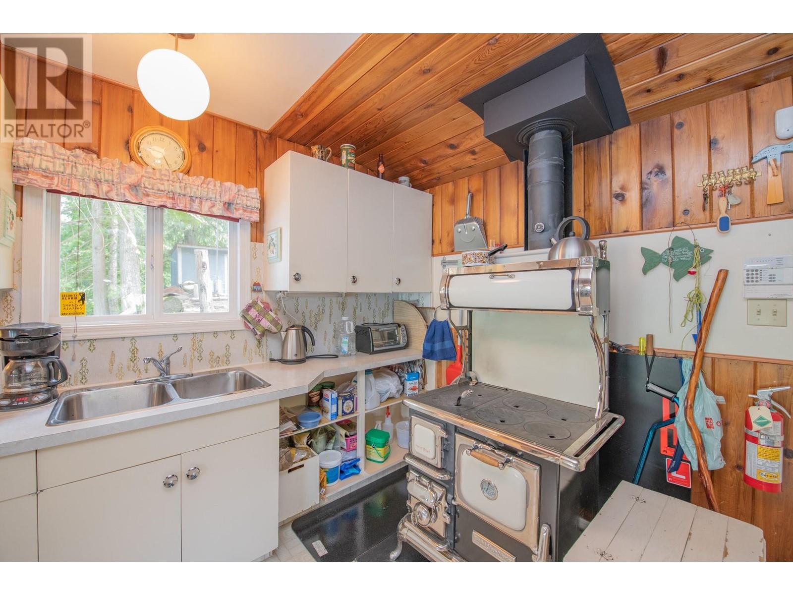 3598 Mabel Lake Road, Lumby
