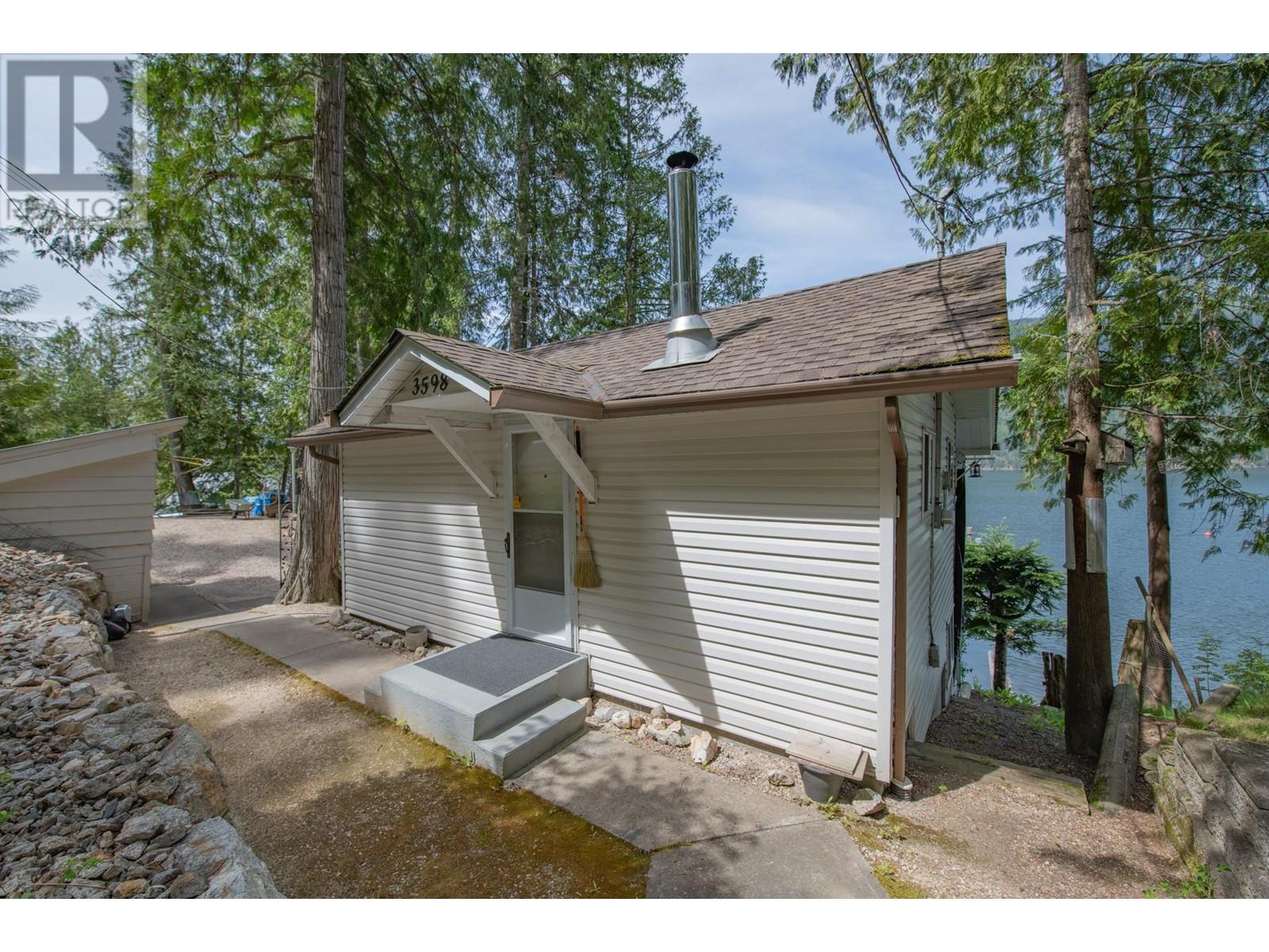 3598 Mabel Lake Road, Lumby