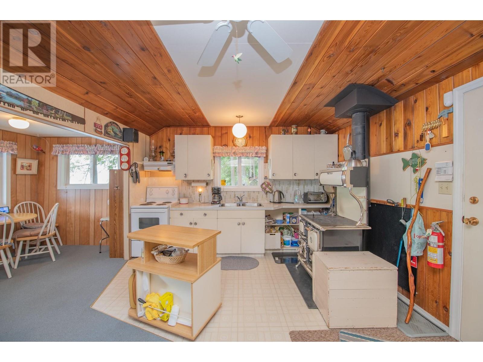 3598 Mabel Lake Road, Lumby