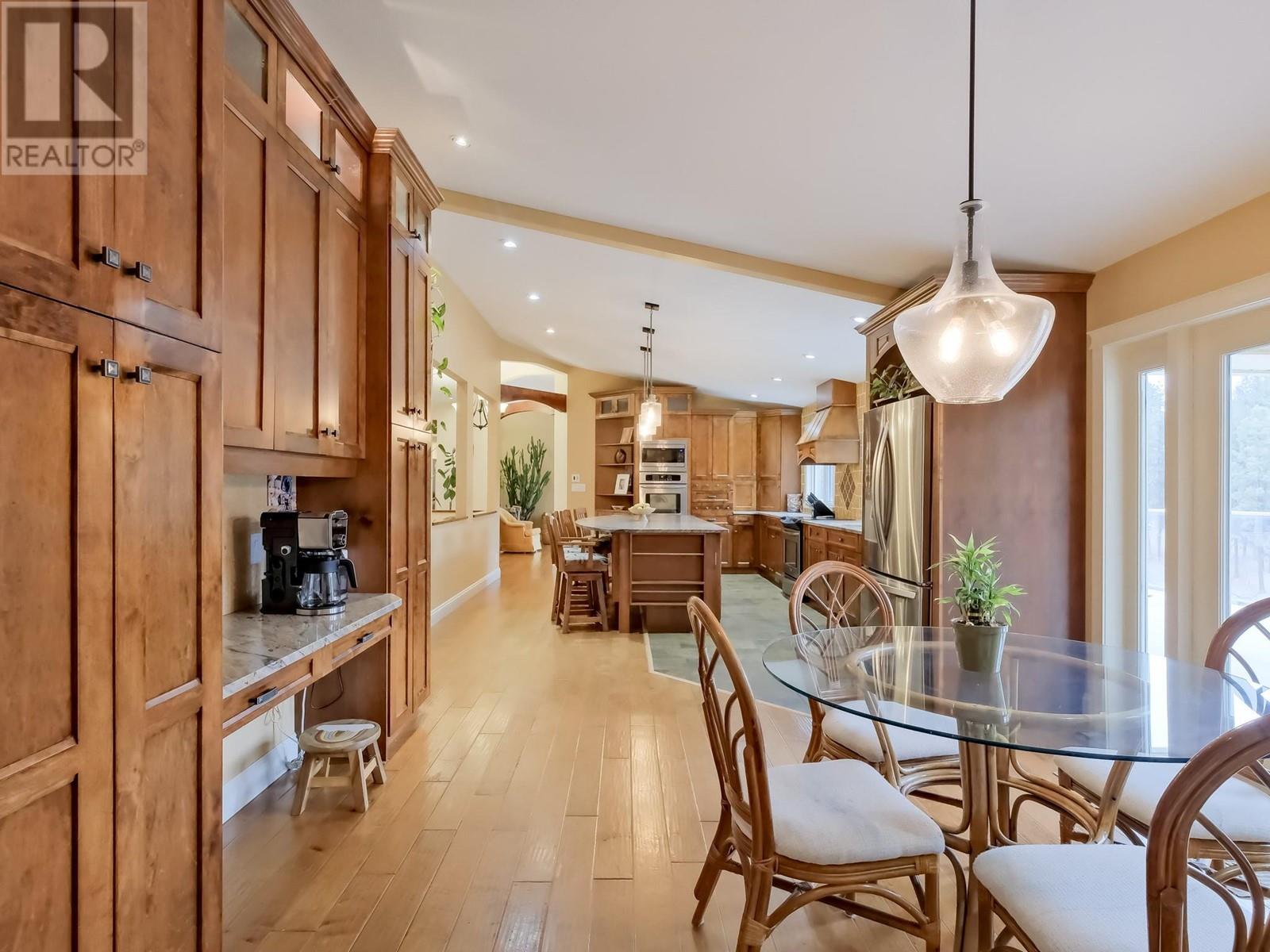  5617 SIMPSON Road, Summerland