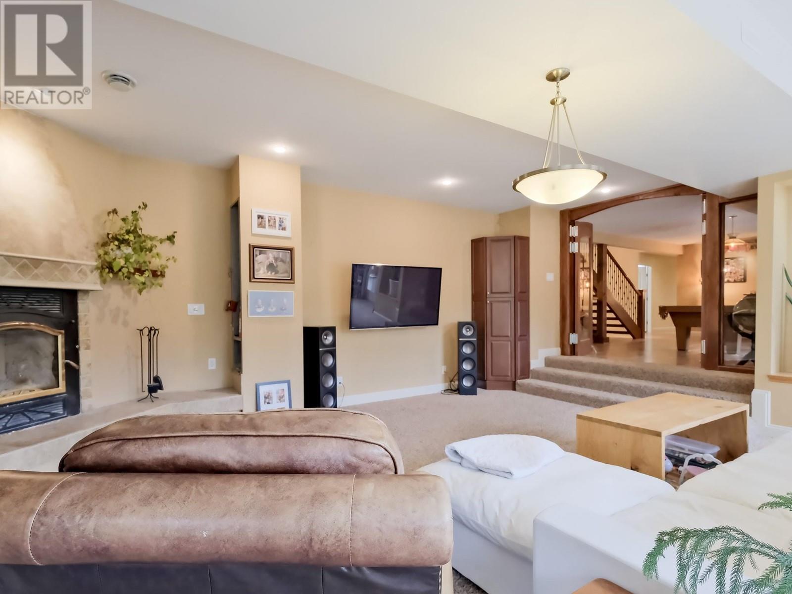  5617 SIMPSON Road, Summerland