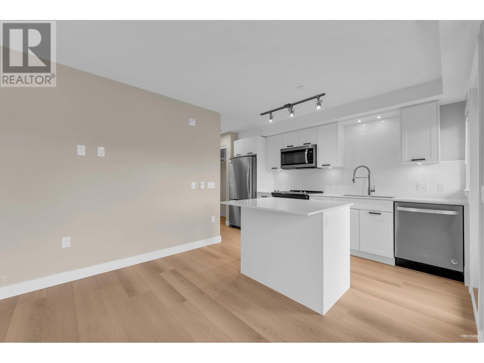 Photo 7 of 319 22562 121 Avenue, Maple Ridge BC