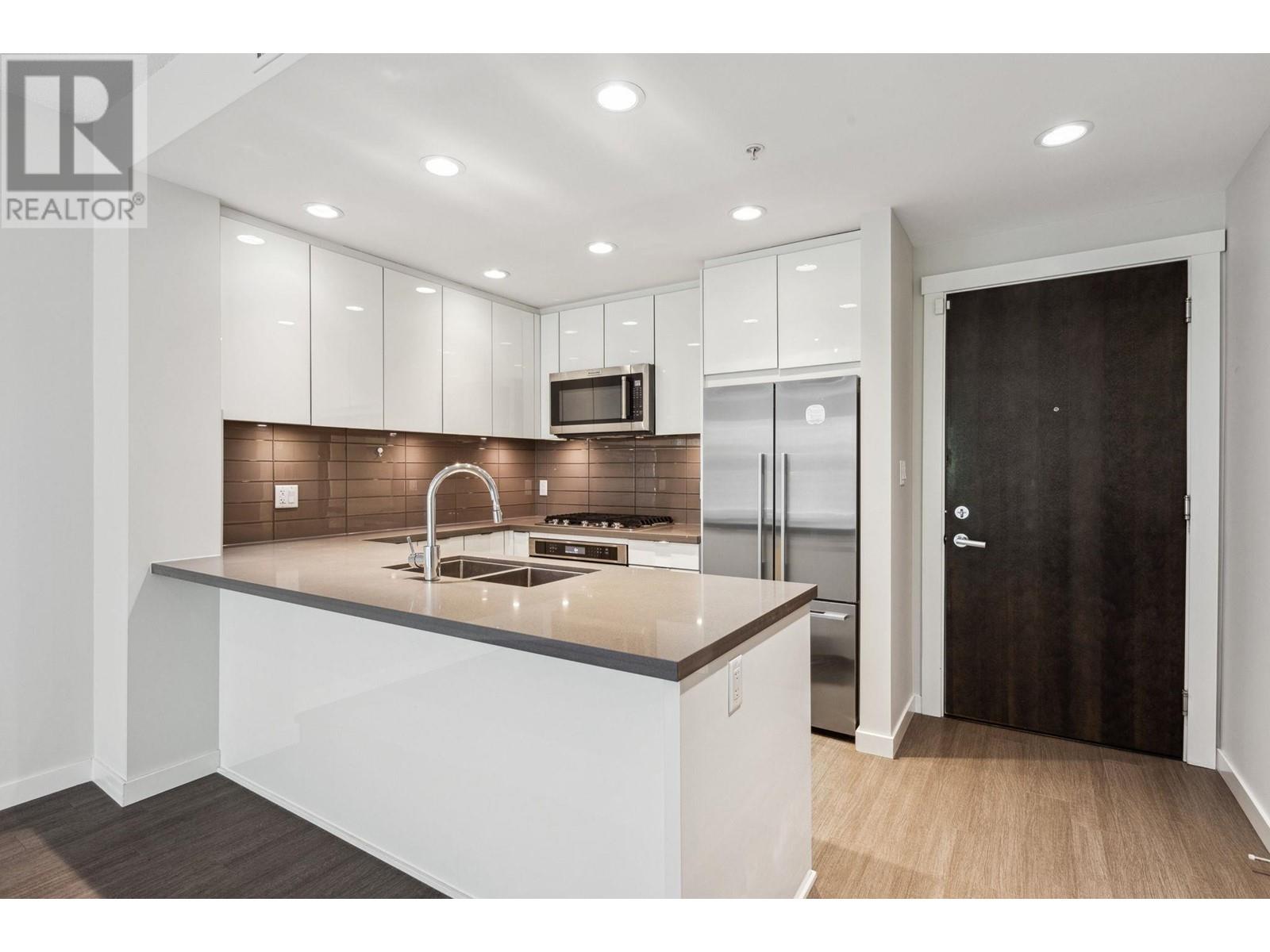 111 255 W 1ST STREET, North Vancouver real estate listing R3007947