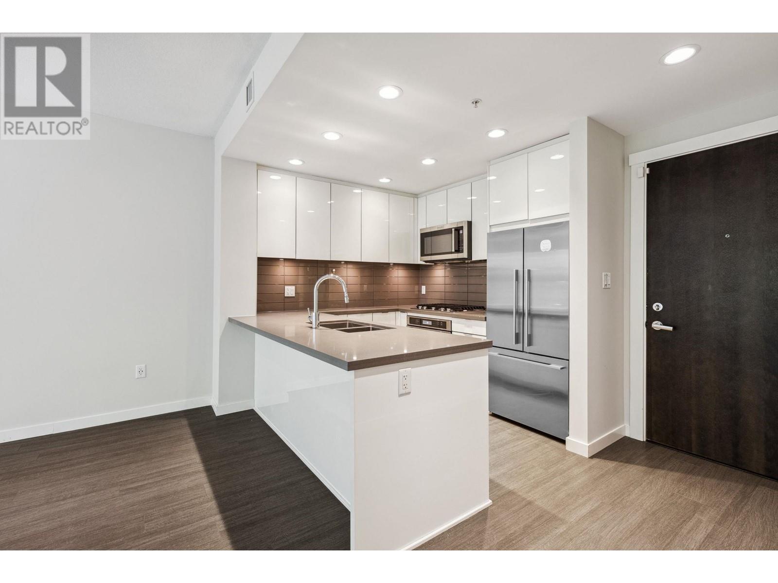 111 255 W 1ST STREET, North Vancouver real estate listing R3007947