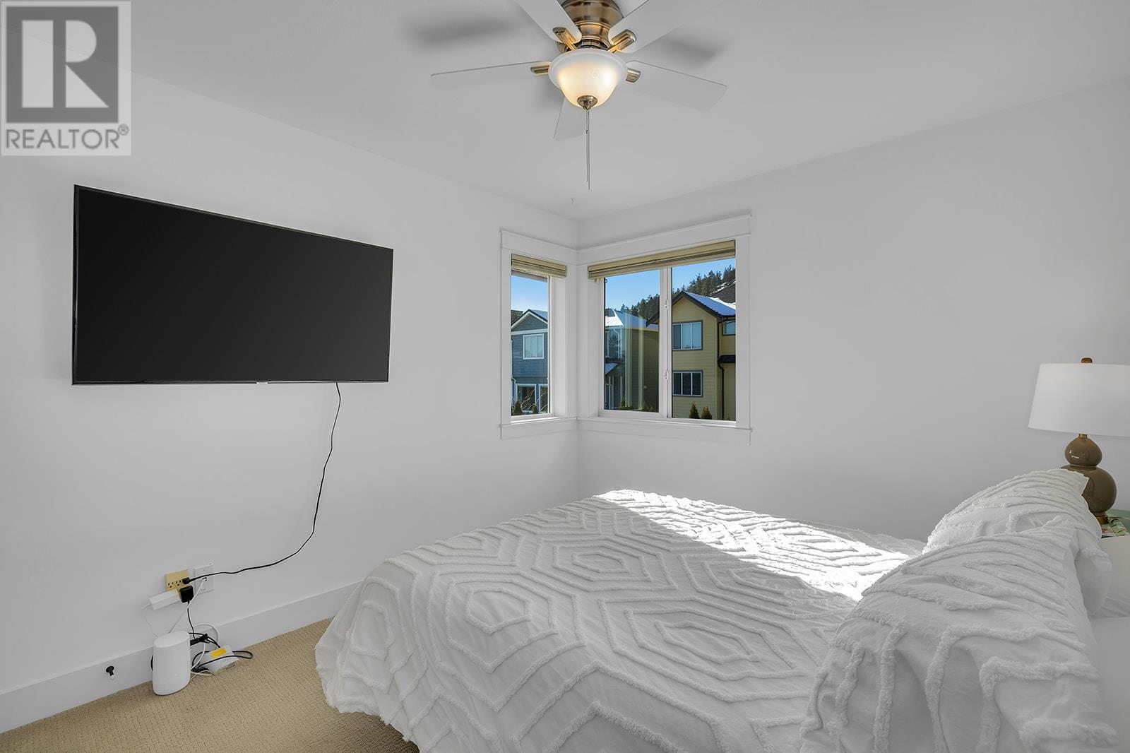  2358 Tallus Green Crescent, West Kelowna