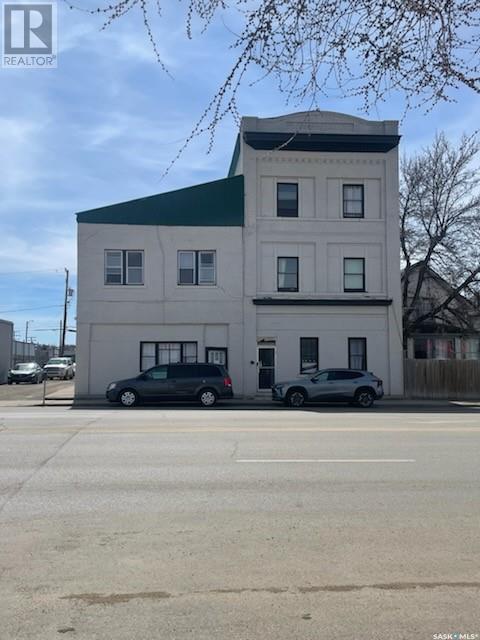 Photo 8 of 217 223 High Street, Moose Jaw SK