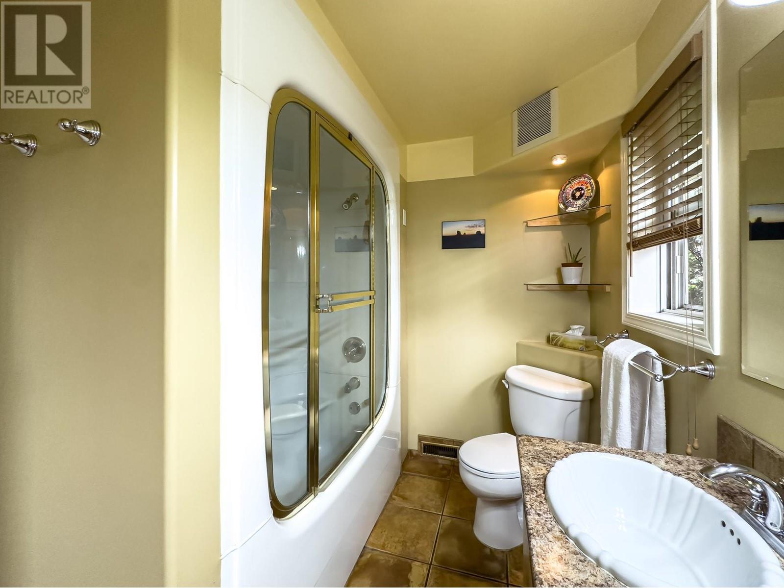 Photo 16 of 1590 Lorne E Street, Kamloops BC
