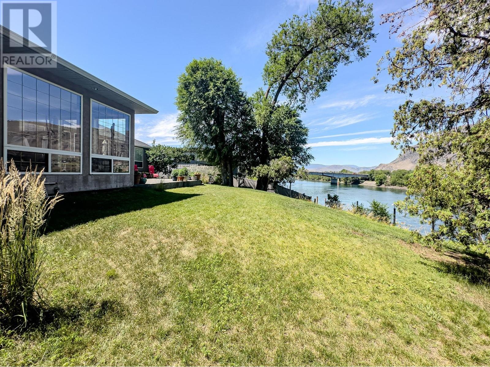 Photo 10 of 1590 Lorne E Street, Kamloops BC