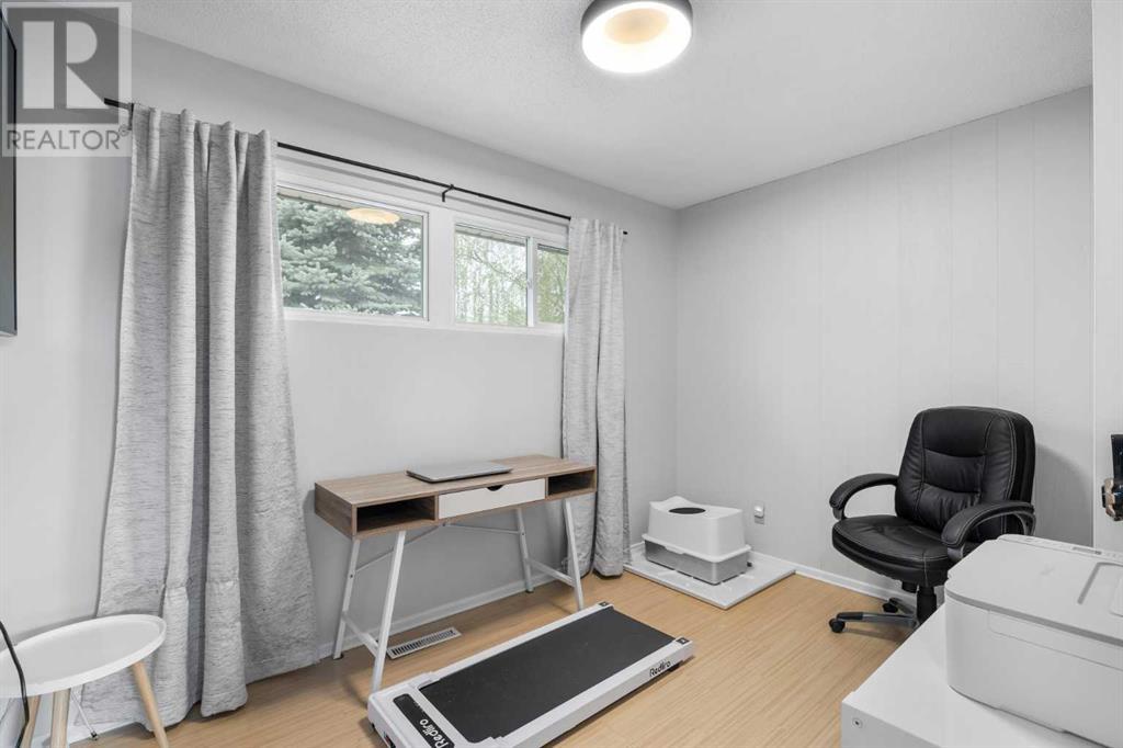 Single Family House Bungalow for Sale in  Foritana Road SE Forest Heights Calgary 