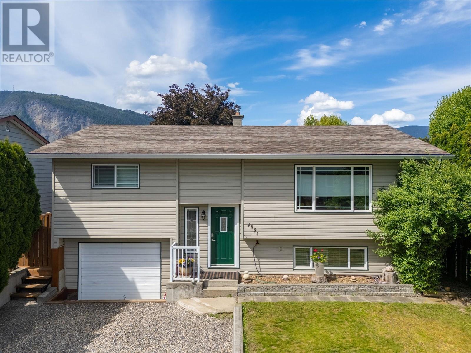  4651 71 Avenue Northeast, Salmon Arm