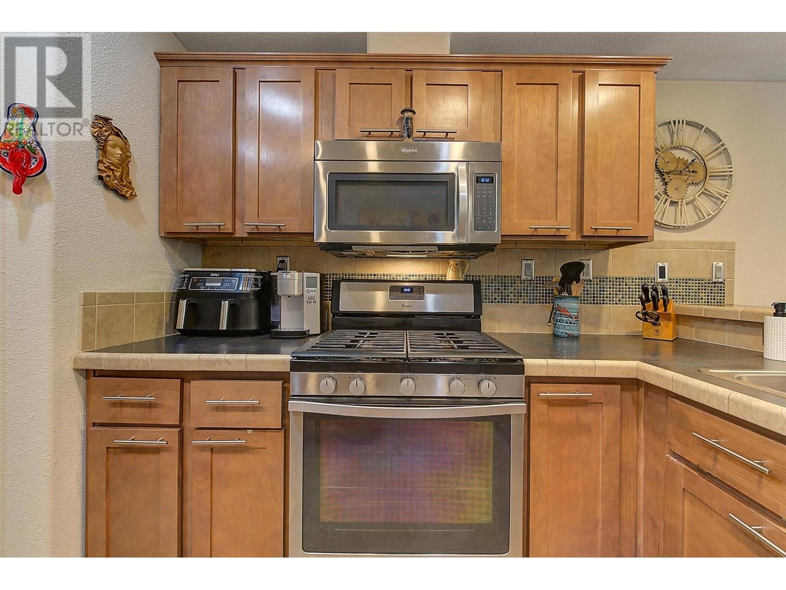 512 2440 Old Okanagan Highway, Westbank