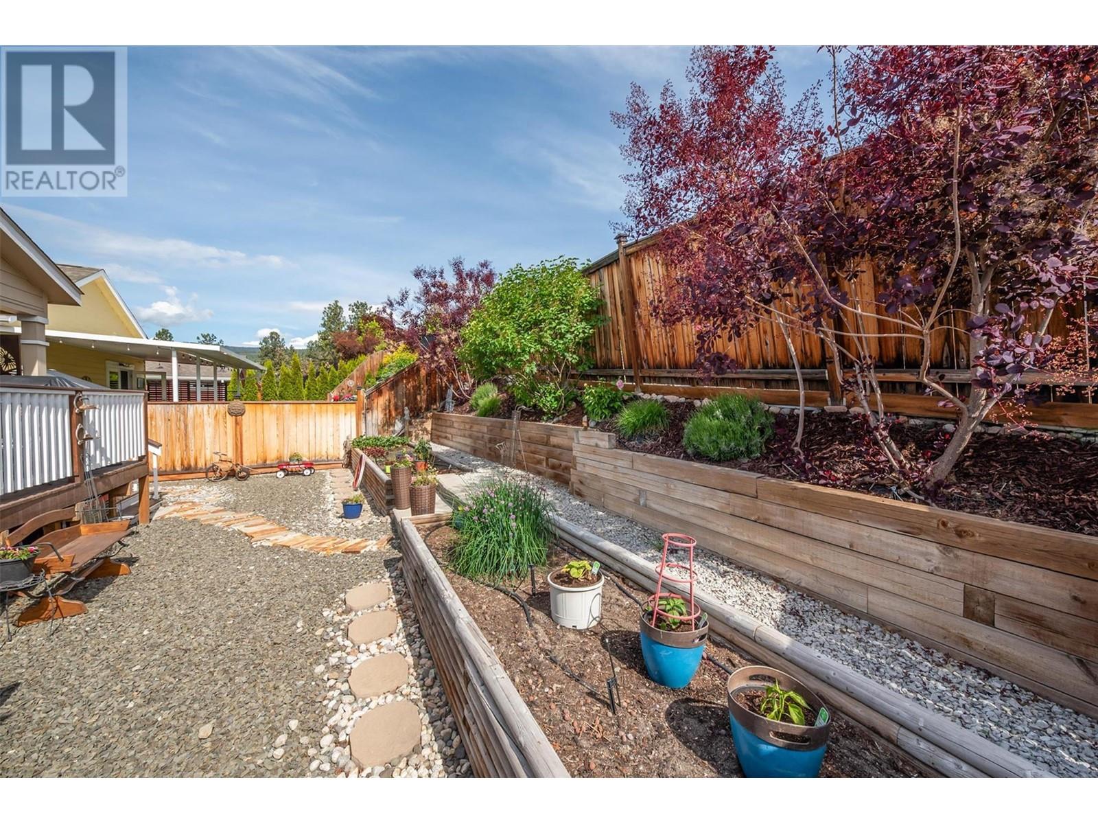 512 2440 Old Okanagan Highway, Westbank