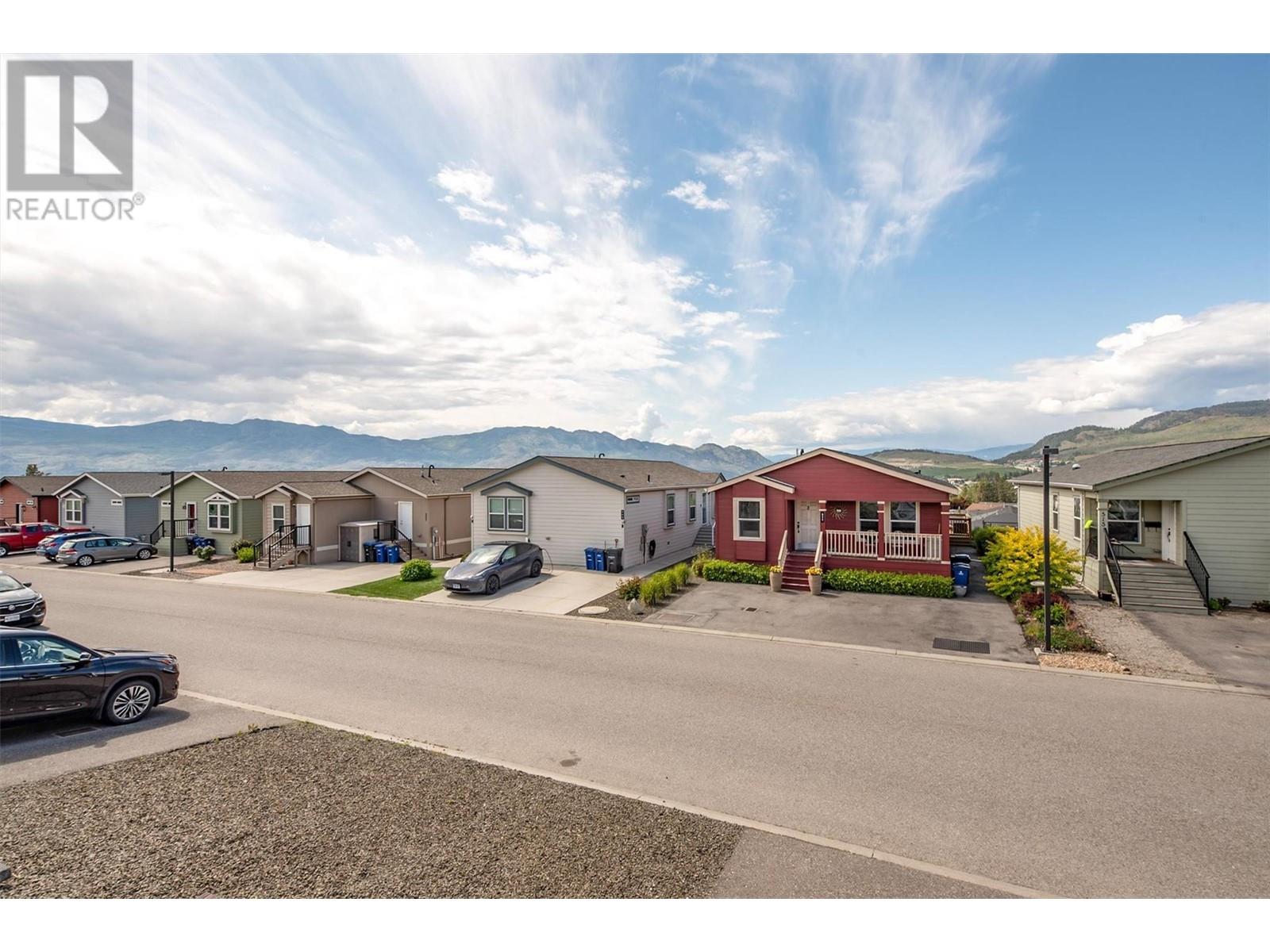 512 2440 Old Okanagan Highway, Westbank